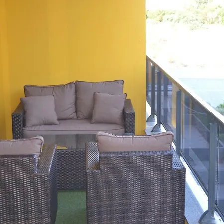 T3 C/ Piscina A 100m Da Praia *